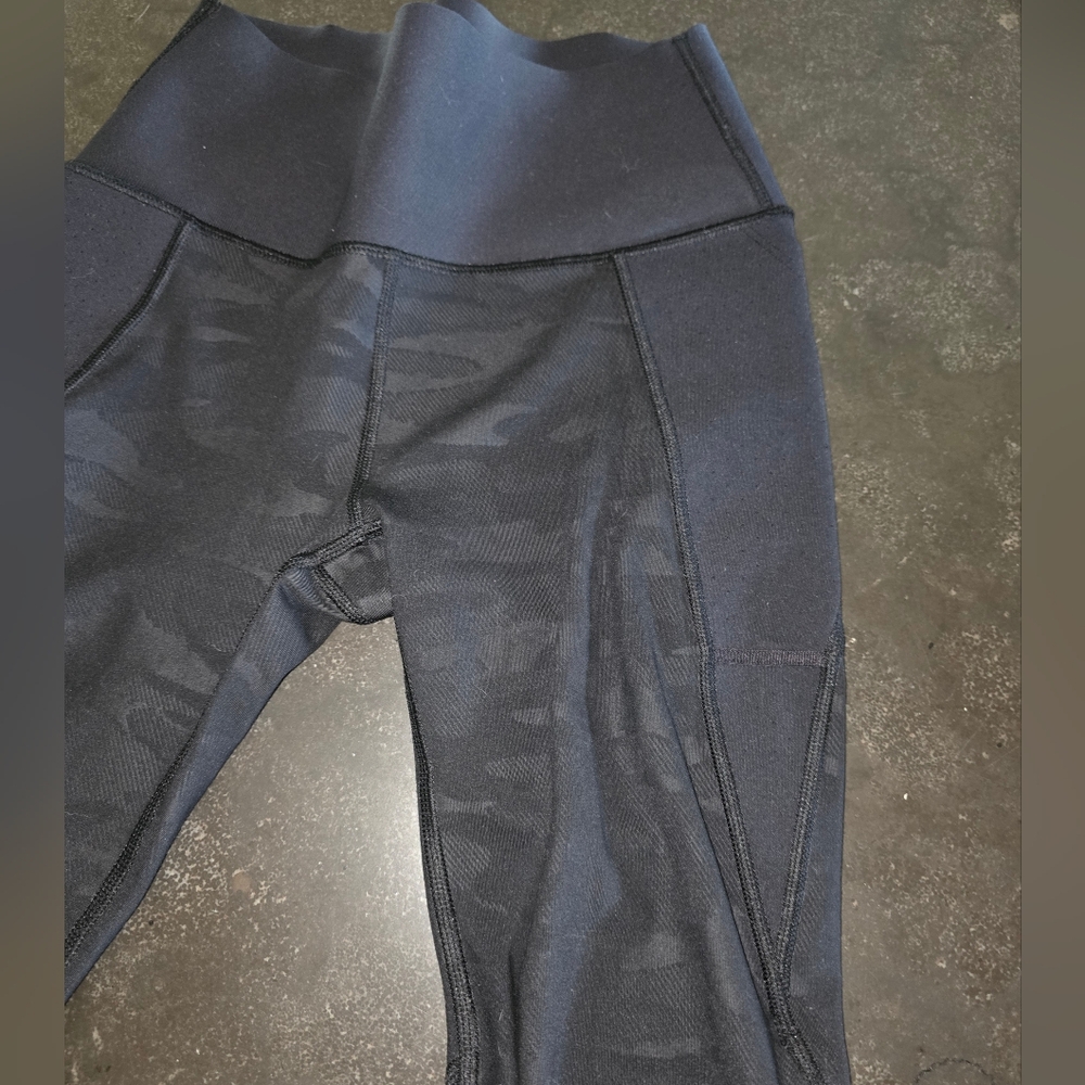 GAP Black Camo GapFit Sculpt Revolution XS Petite
